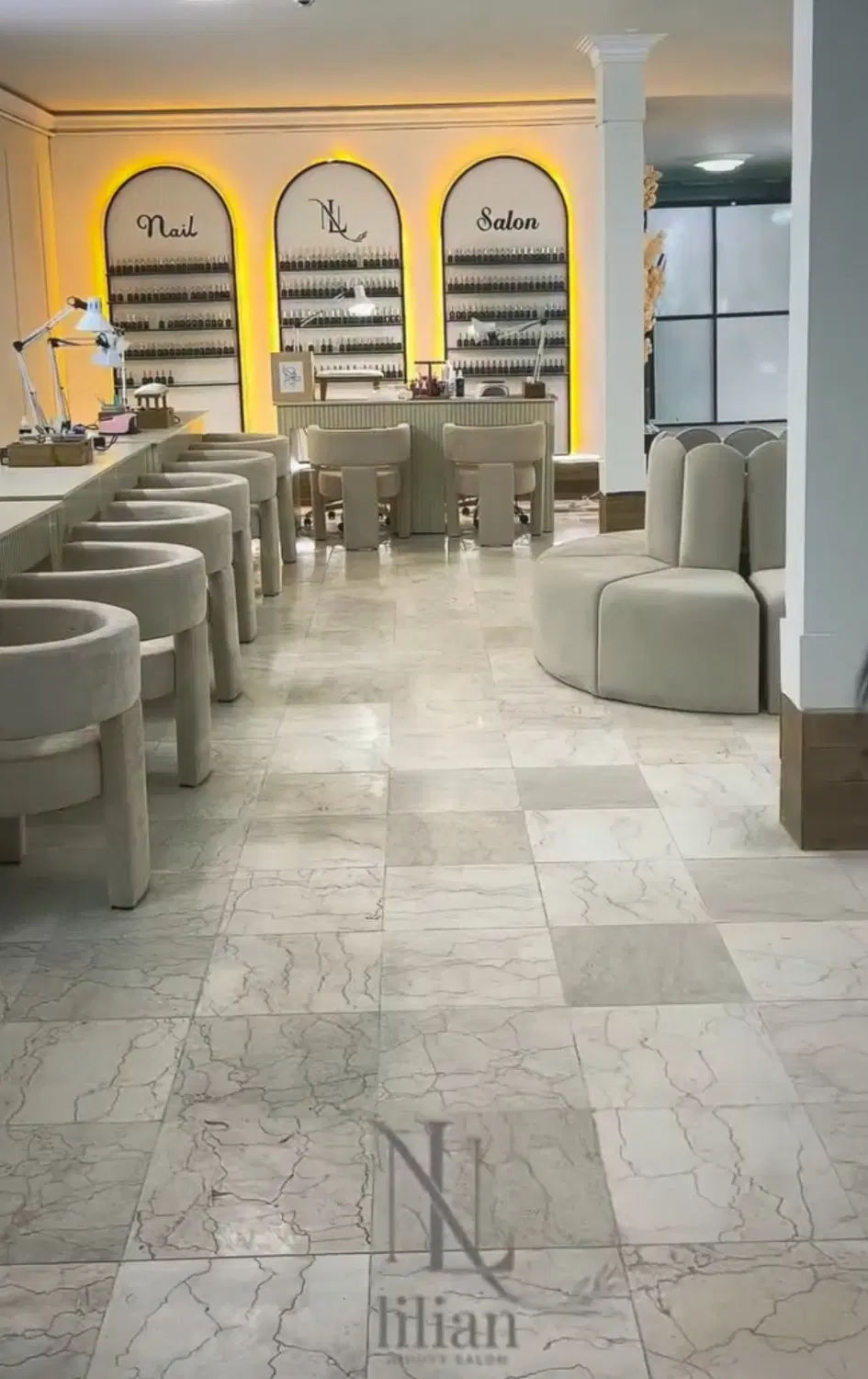 اجاره میز ناخن واوان