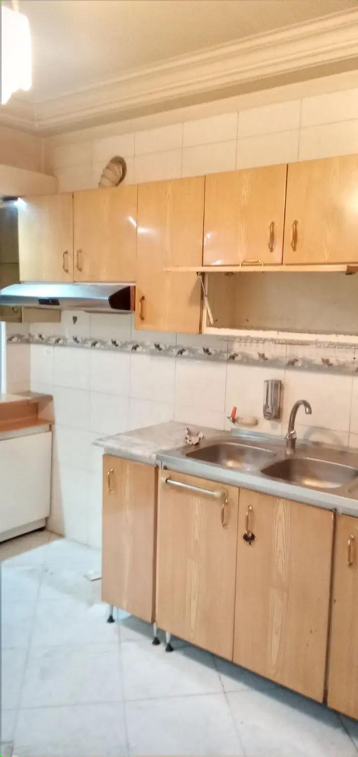 ۶۷متری ۱ خوابه طبقه دوم تک واحدی تخلیه  لعل اخر