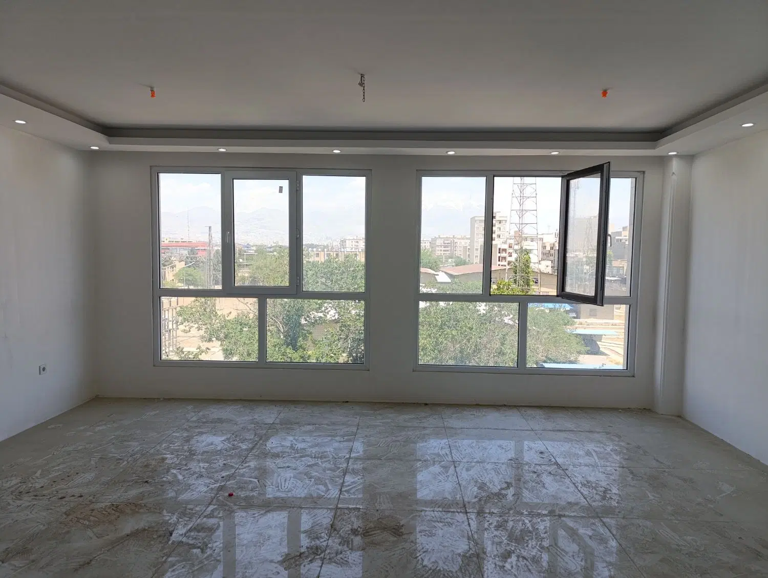 آپارتمان نوساز 125متر کوی فردوس