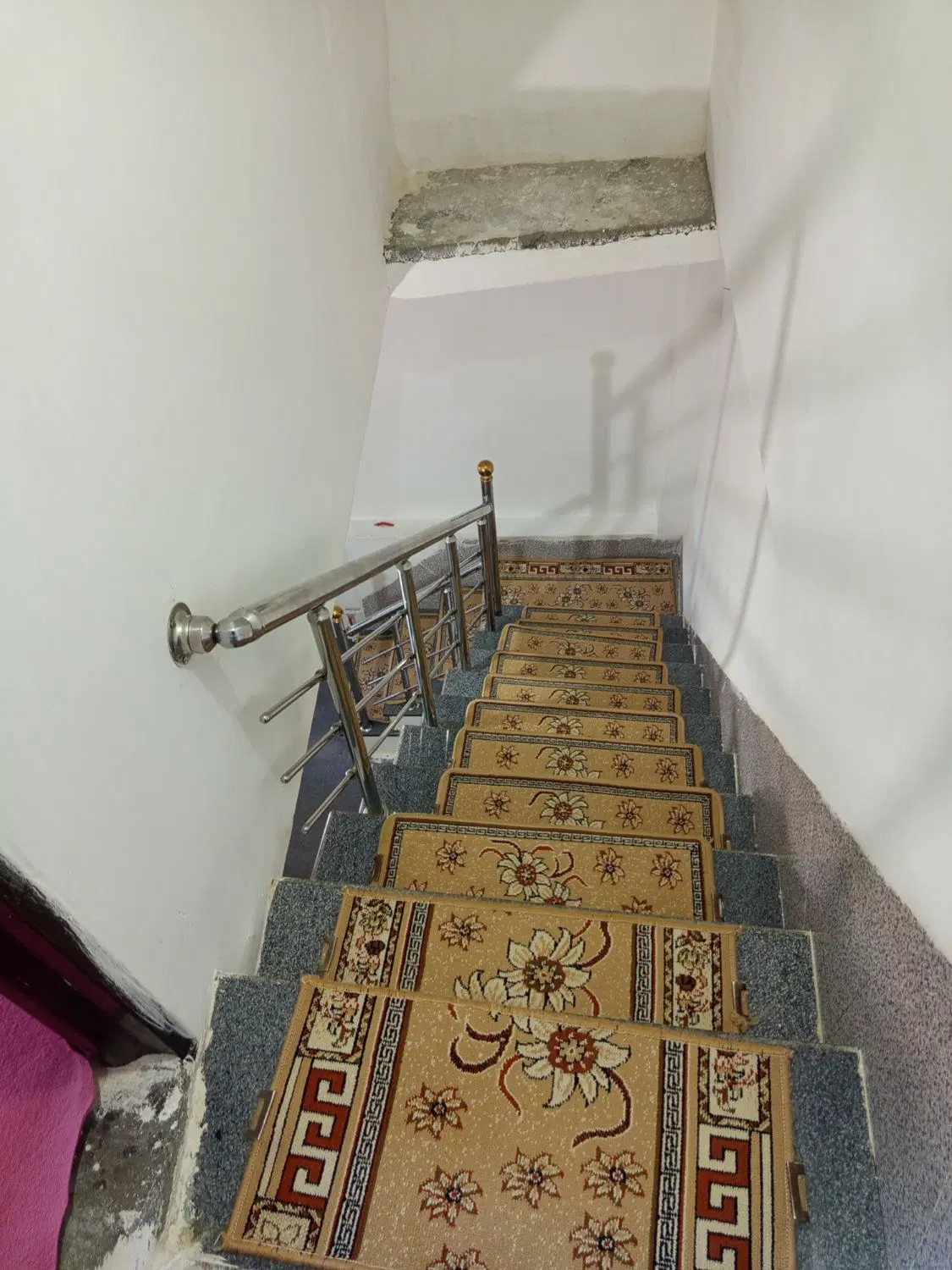 ودیعه ۵۰ وکرایه ۶تومات