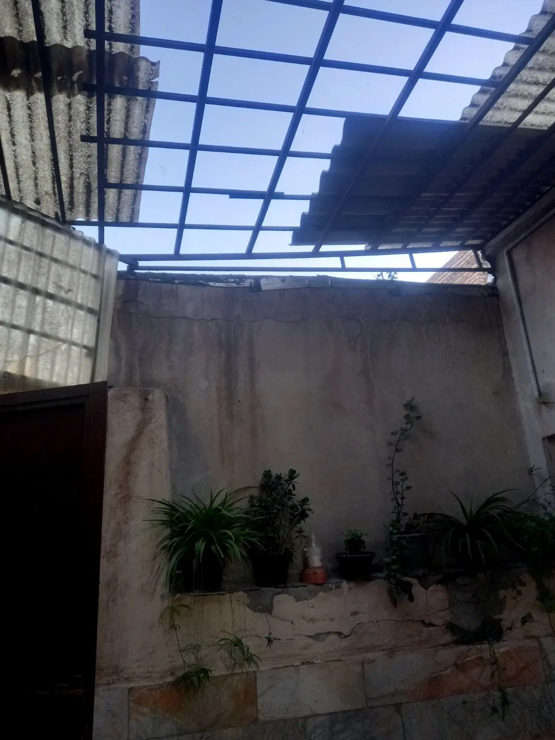 خانه ویلایی پشت قواره