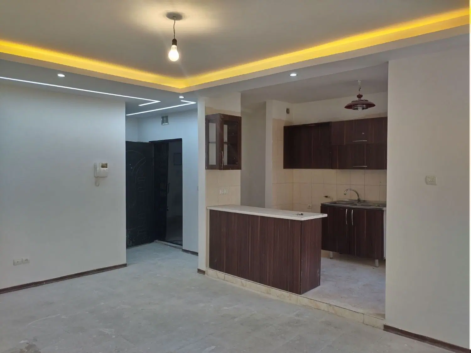 واحد ۸۲متری پروژه دریا تاپ لوکیشین