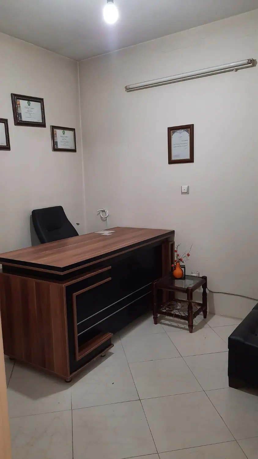 رهن و اجاره اتاق کار در شرکت