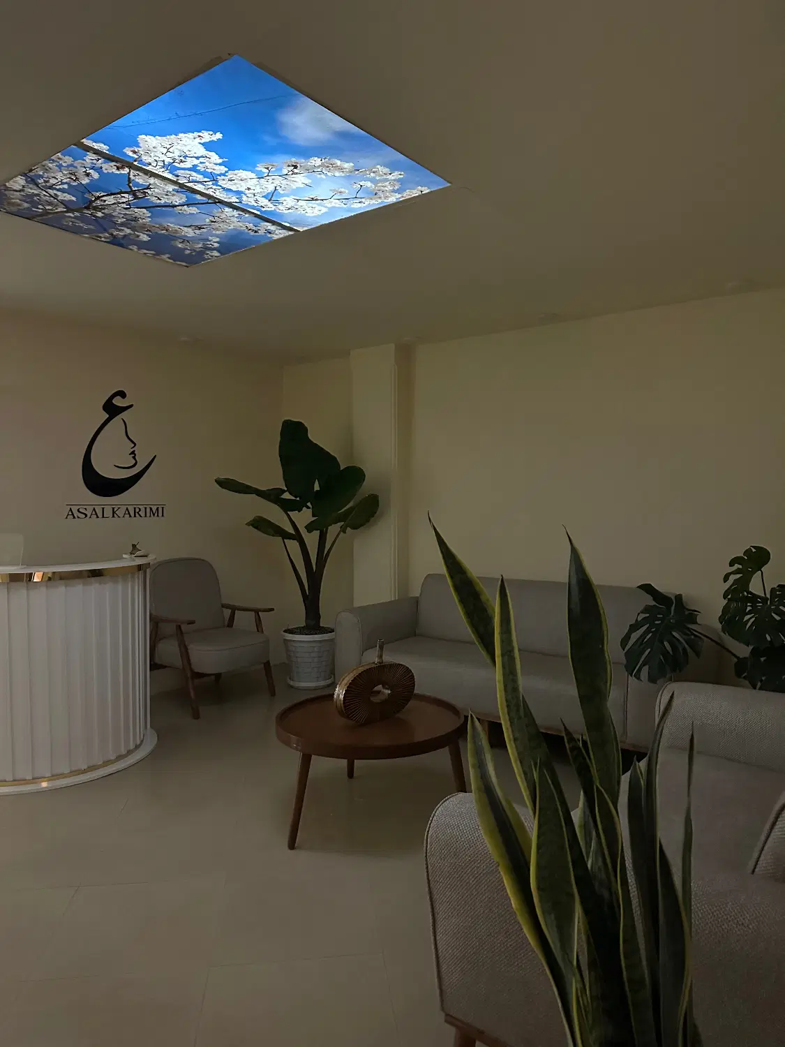 اجاره اتاق و لاین در کلینیک‌پوست