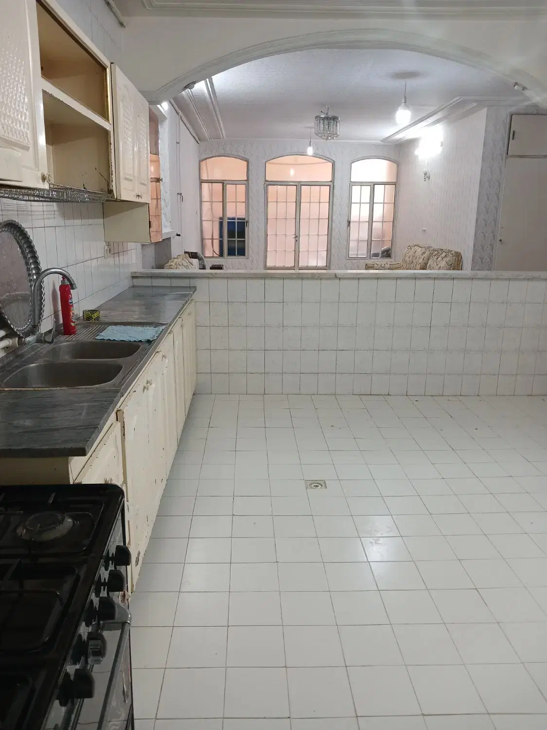 منزل مبله زیر زمین راه مشترک شمالی