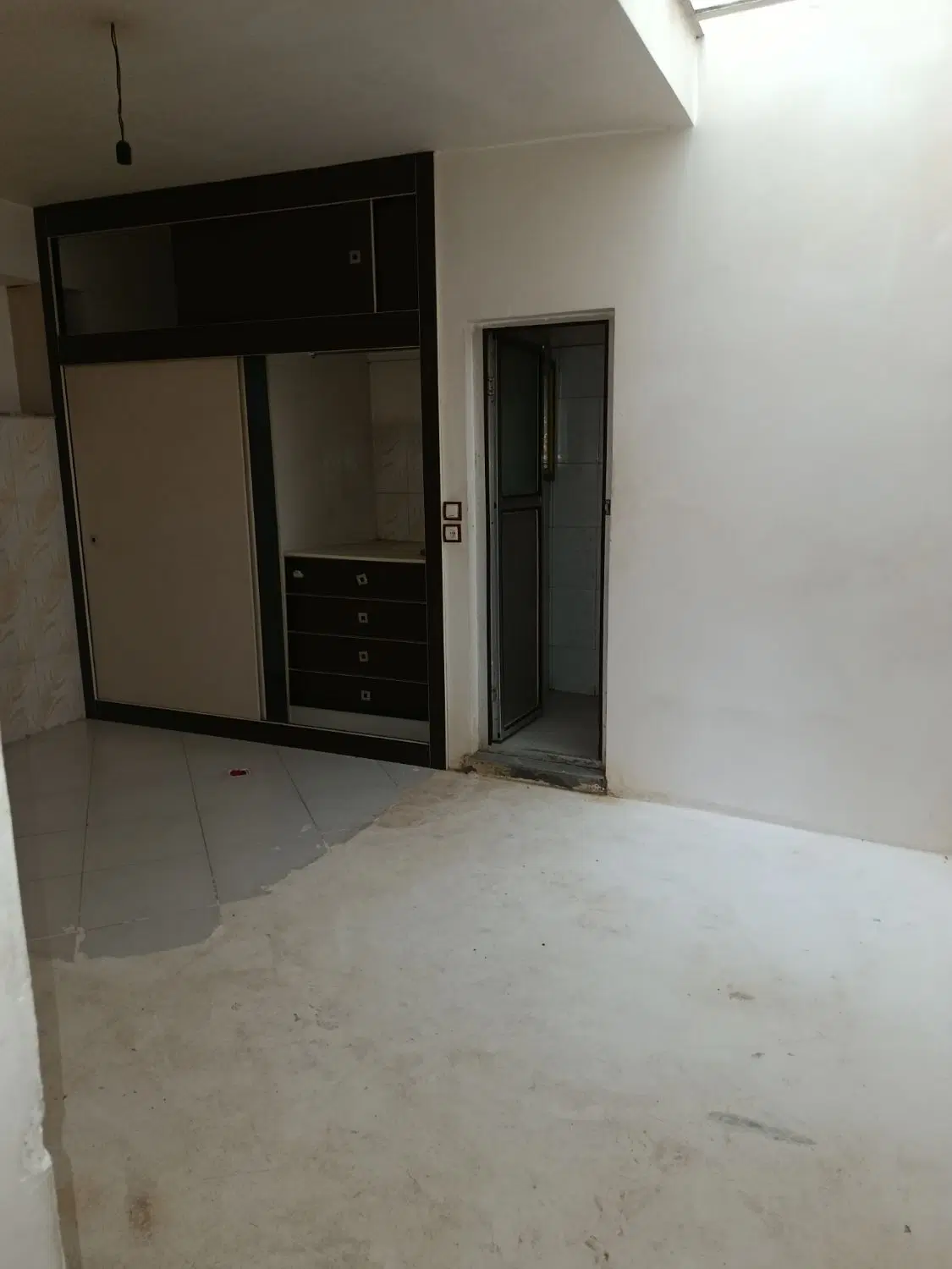 رهن و اجاره طبقه۱۰۰متری دوخوابه مجیداباد