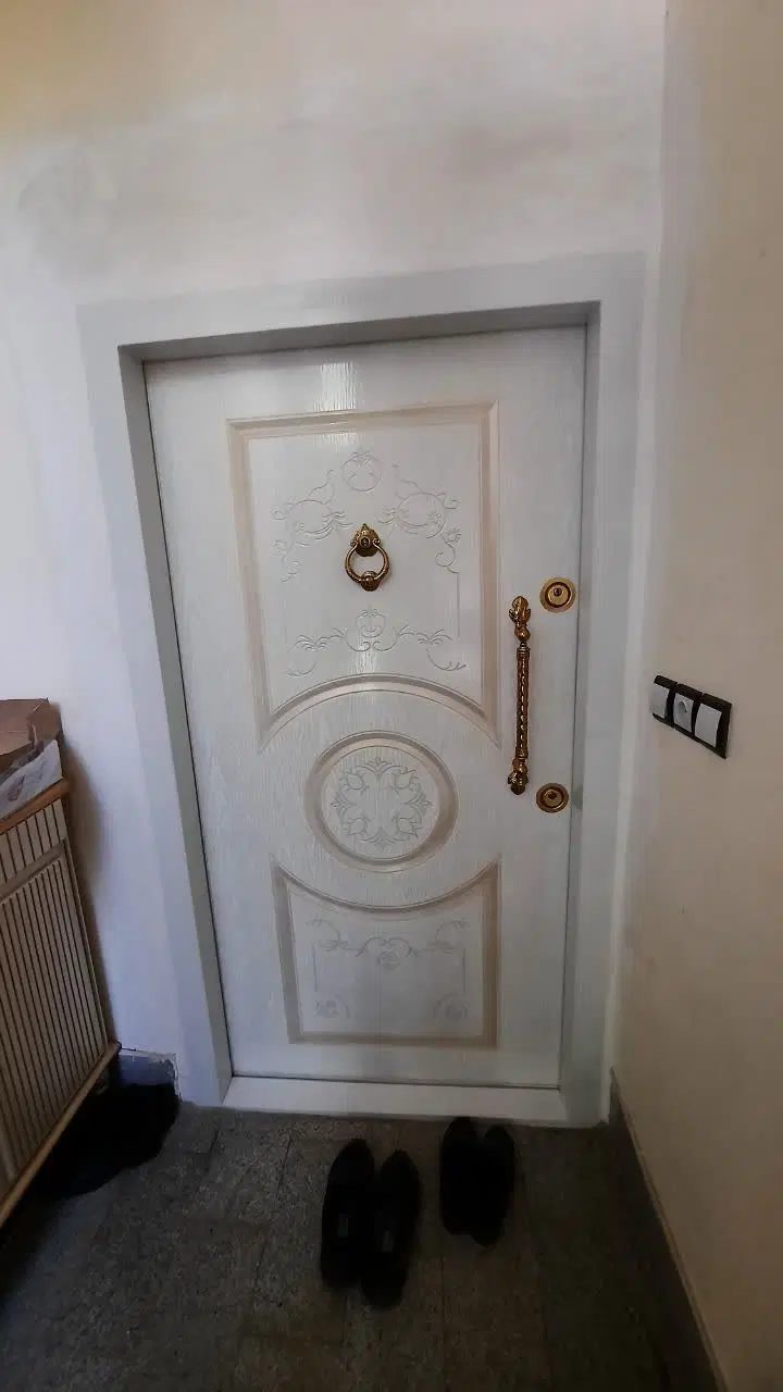 خانه ۶۰ متری  یک خواب طبقه اول   در سپاه ۶۲