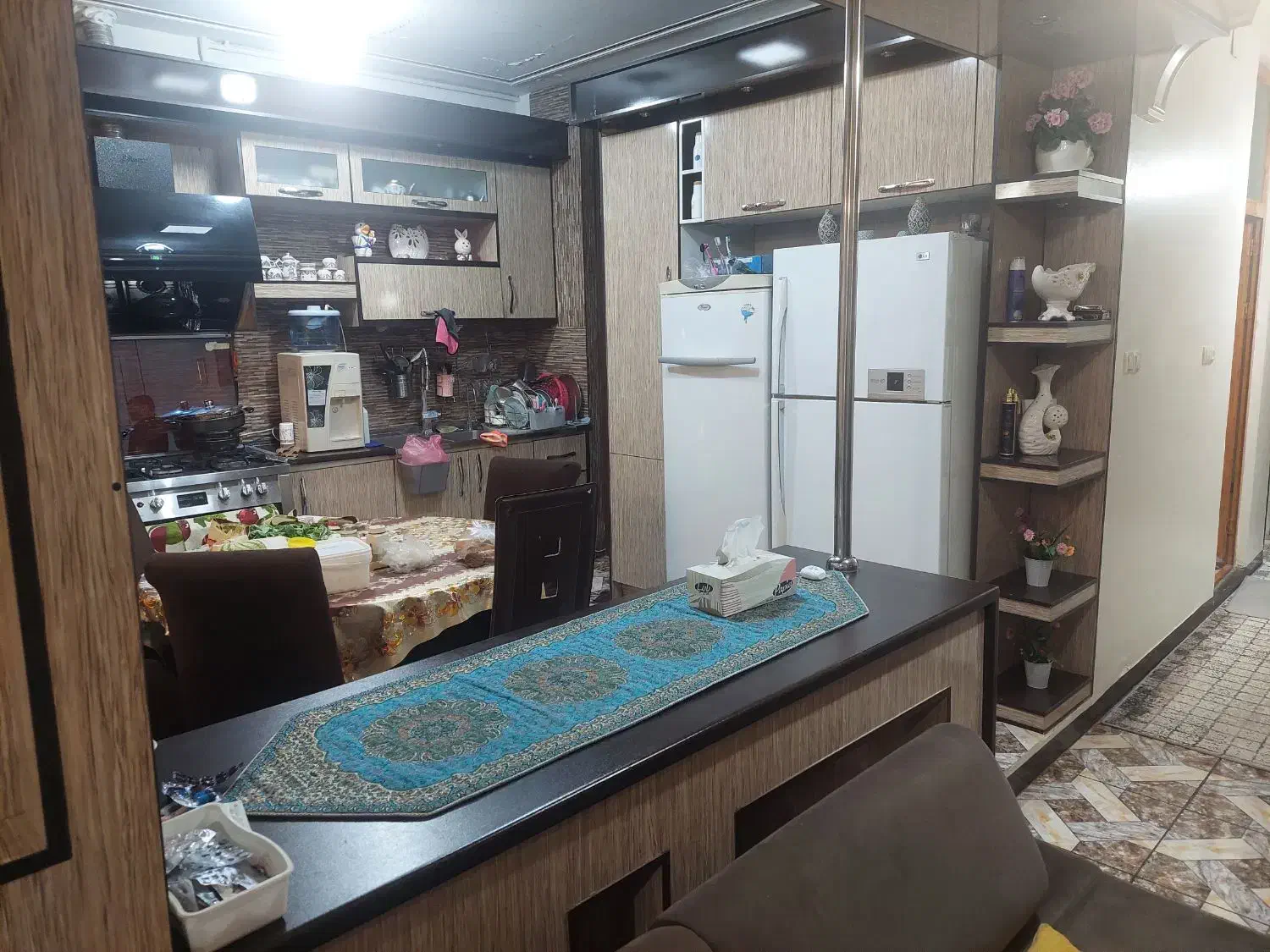فروش تجاری اصلی