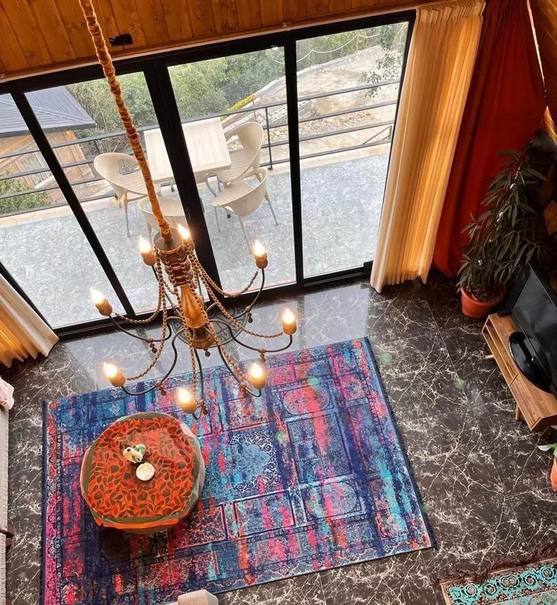 کلبه سوییسی جکوزی دار جنگلی