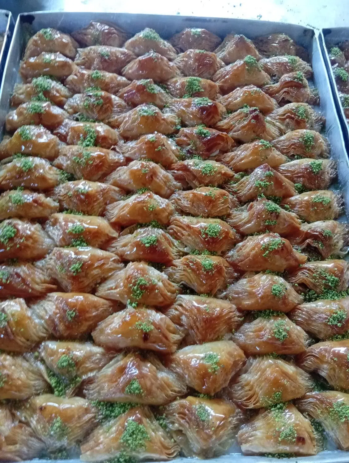 نیازمند سرمایه گذاربرای مغازه باقلوا سوغات