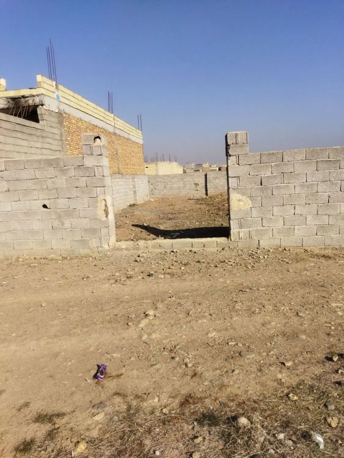 زمین چهار دیواری مهدیه