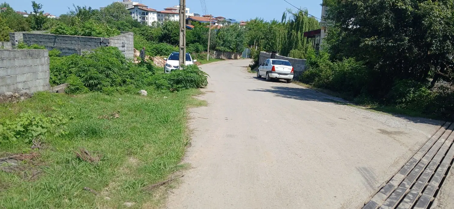 زمین ۴۰۰ متری سنگ وارث
