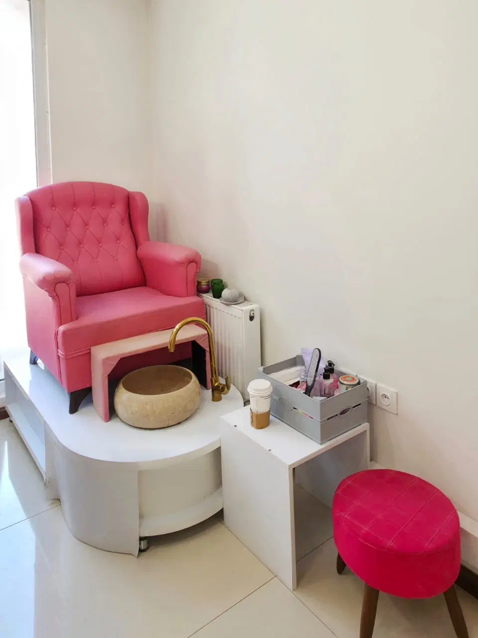 اجاره میز ناخن دونفره