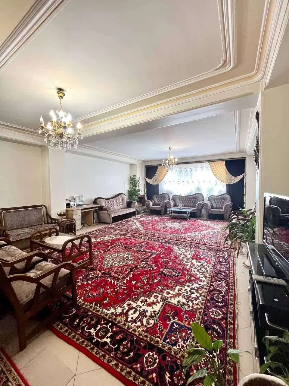 اپارتمان ۱۲۲متر در کوی دادگستری ایل گلی