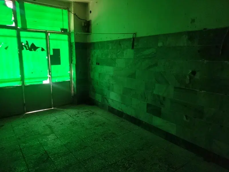 ساختمان ویلایی دوطبقه با دو مغازه ۲۰۰متری