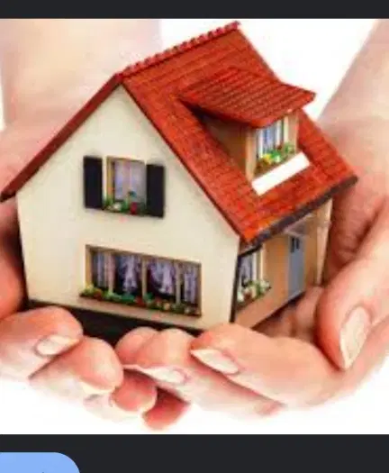 یک باب حیاط دوطبقه