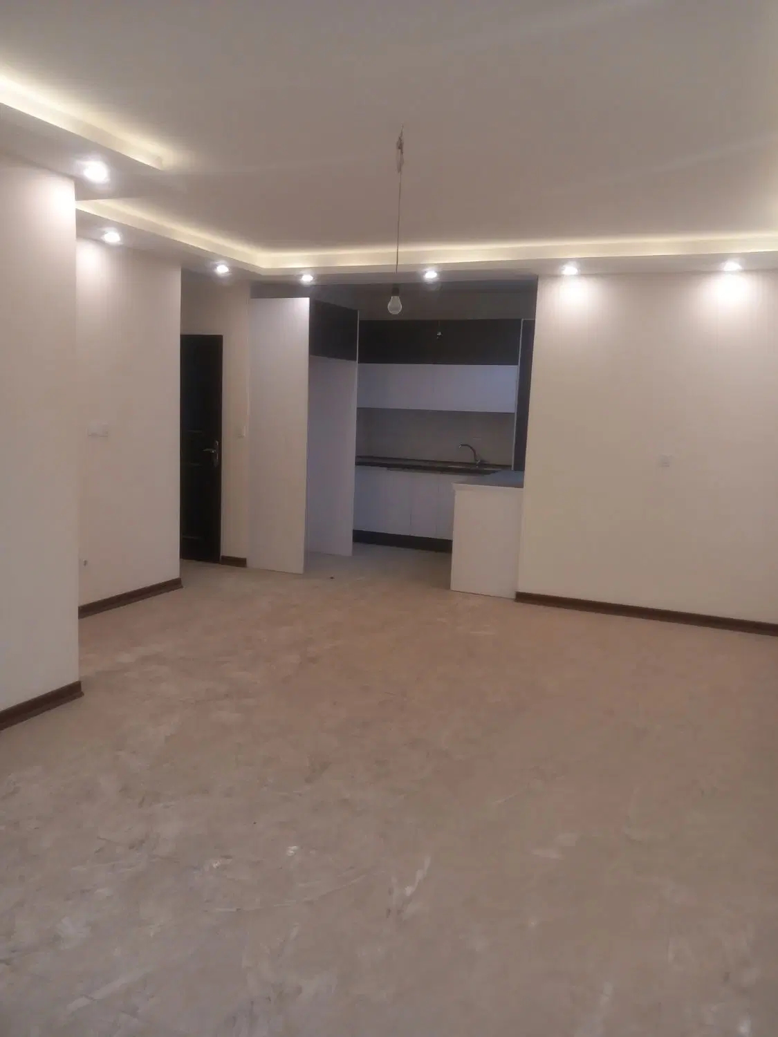 75متربا پارکینگ پل ششم بهشتی