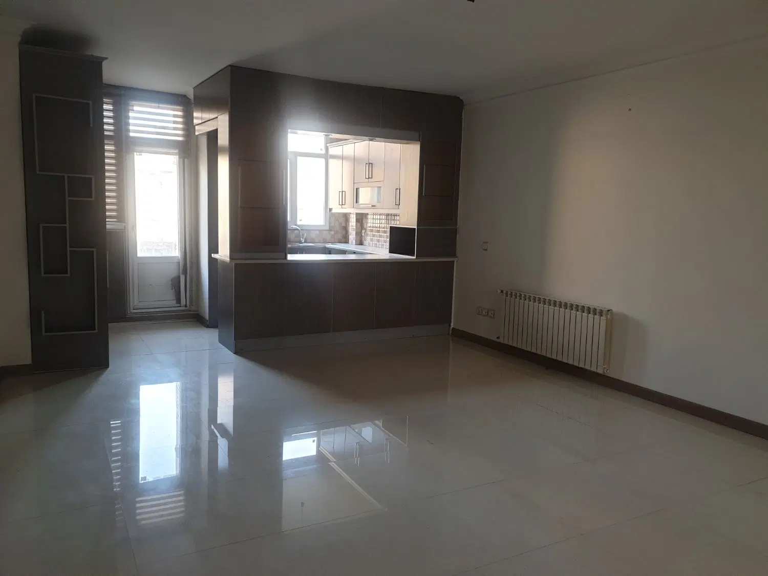 اجاره واحد مسکونی طبقه دوم سندی با پارکینگو انباری
