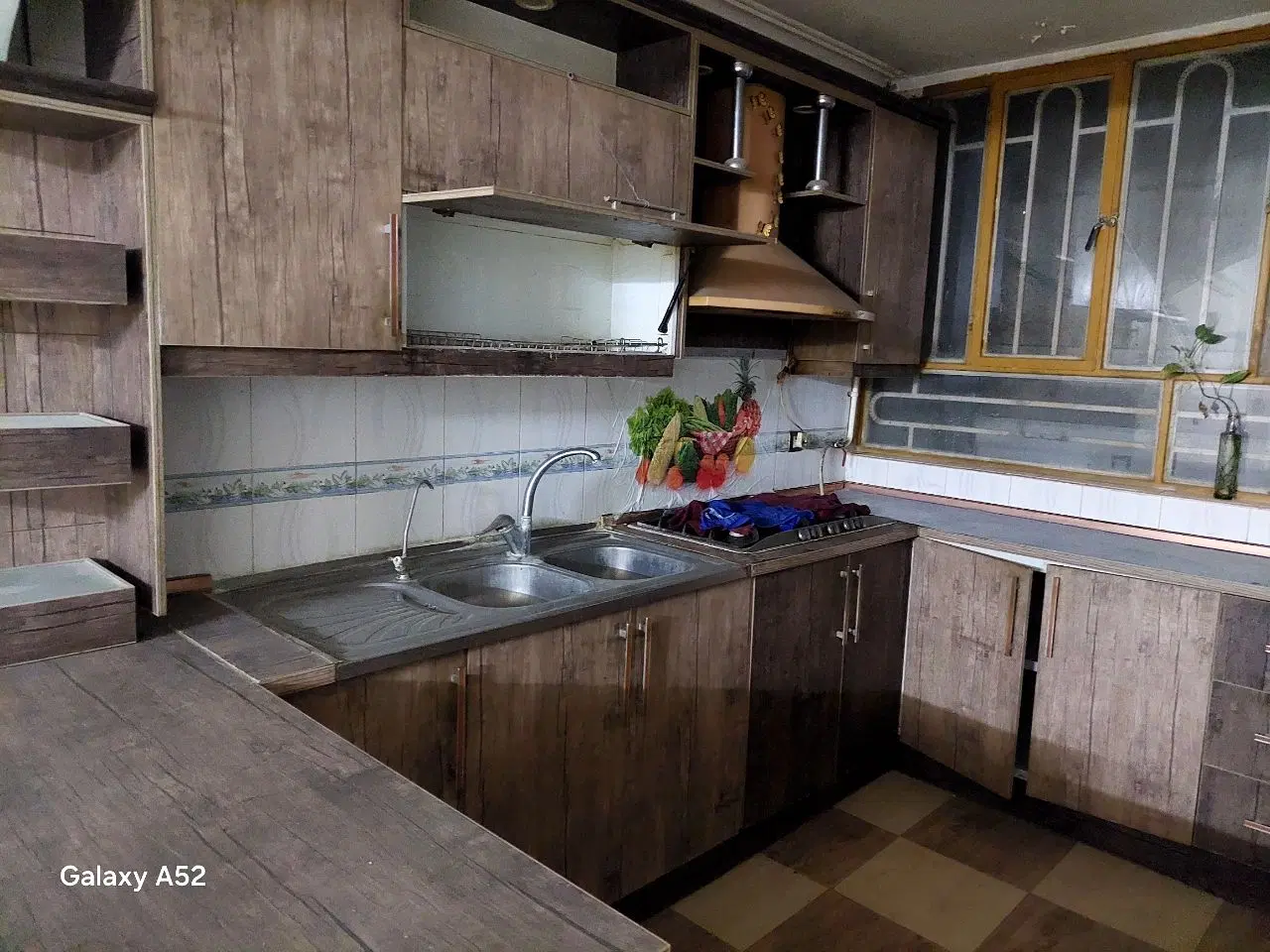 اجاره ویلایی  دو طبقه   مرتب  خیابان جام جم ۳۶