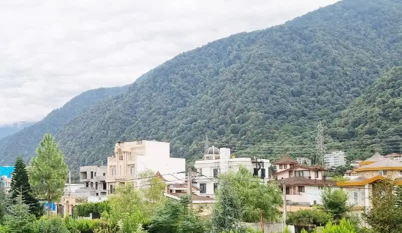 زمین مسکونی