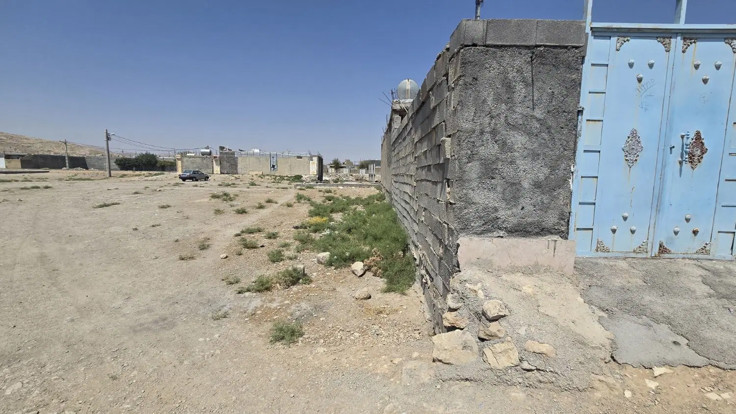 زمین ابتدای کوچه رازی