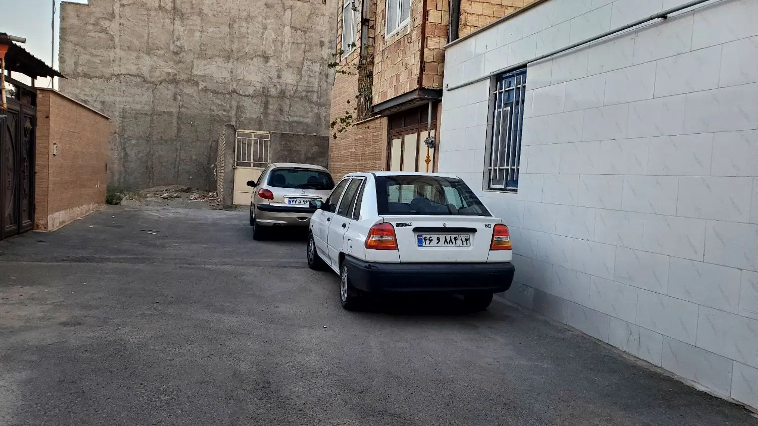 زمین در بافت مسکونی
