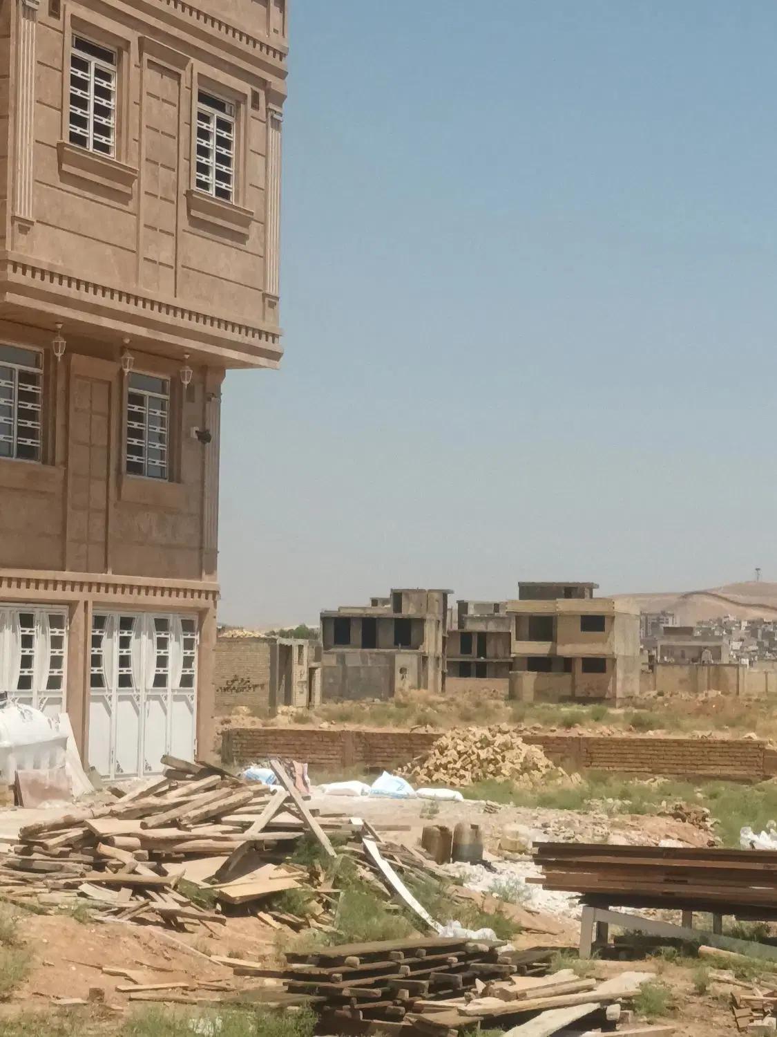 زمین ساحلی جرسقان