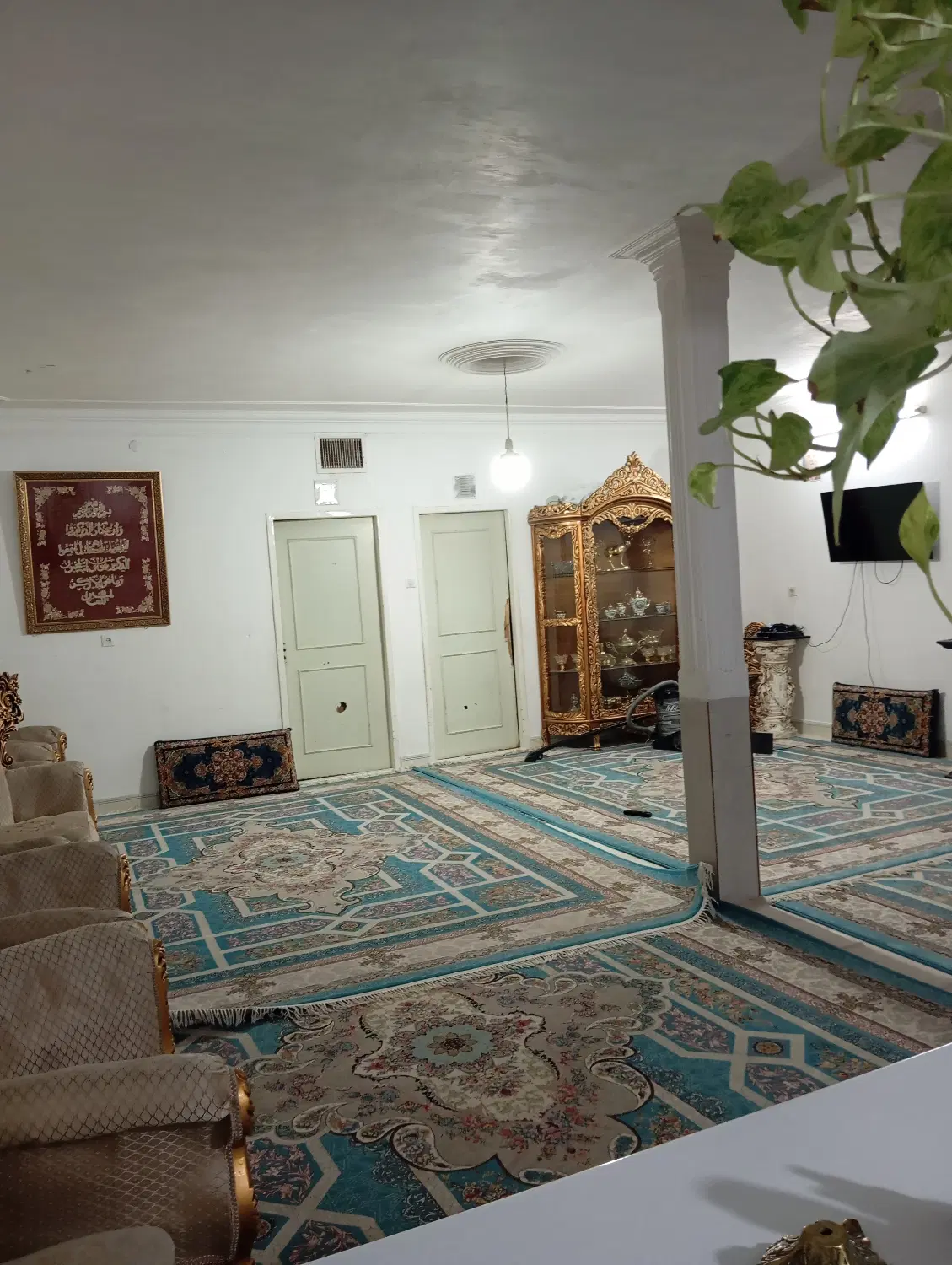 ویلایی دربست یک طبقه ۲ خواب درب ماشین رو