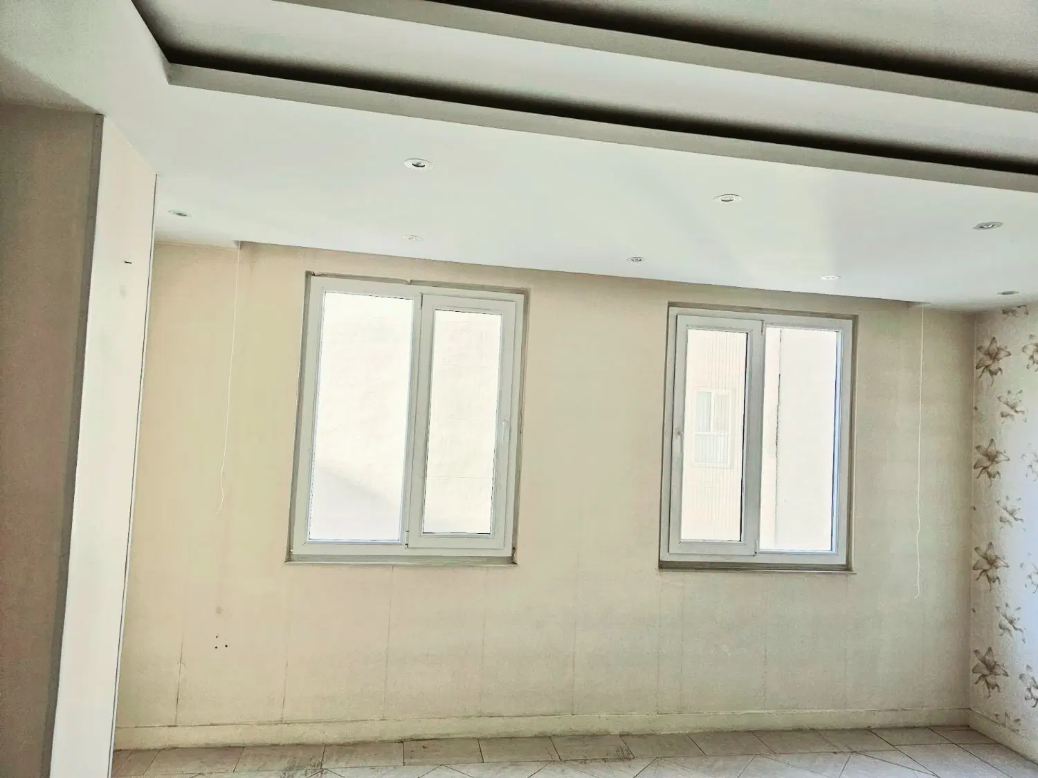 ۷۷ متر سند دار باغستان غربی غرق نور