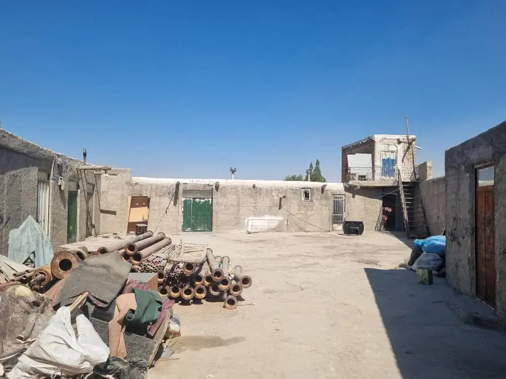 اجاره انبار کارگاه خوراسگان راران ۴۰۰ متر