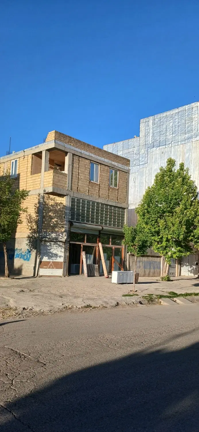 فروش یک باب ملک تجاری_مسکونی دوبَر شهرک مسکن