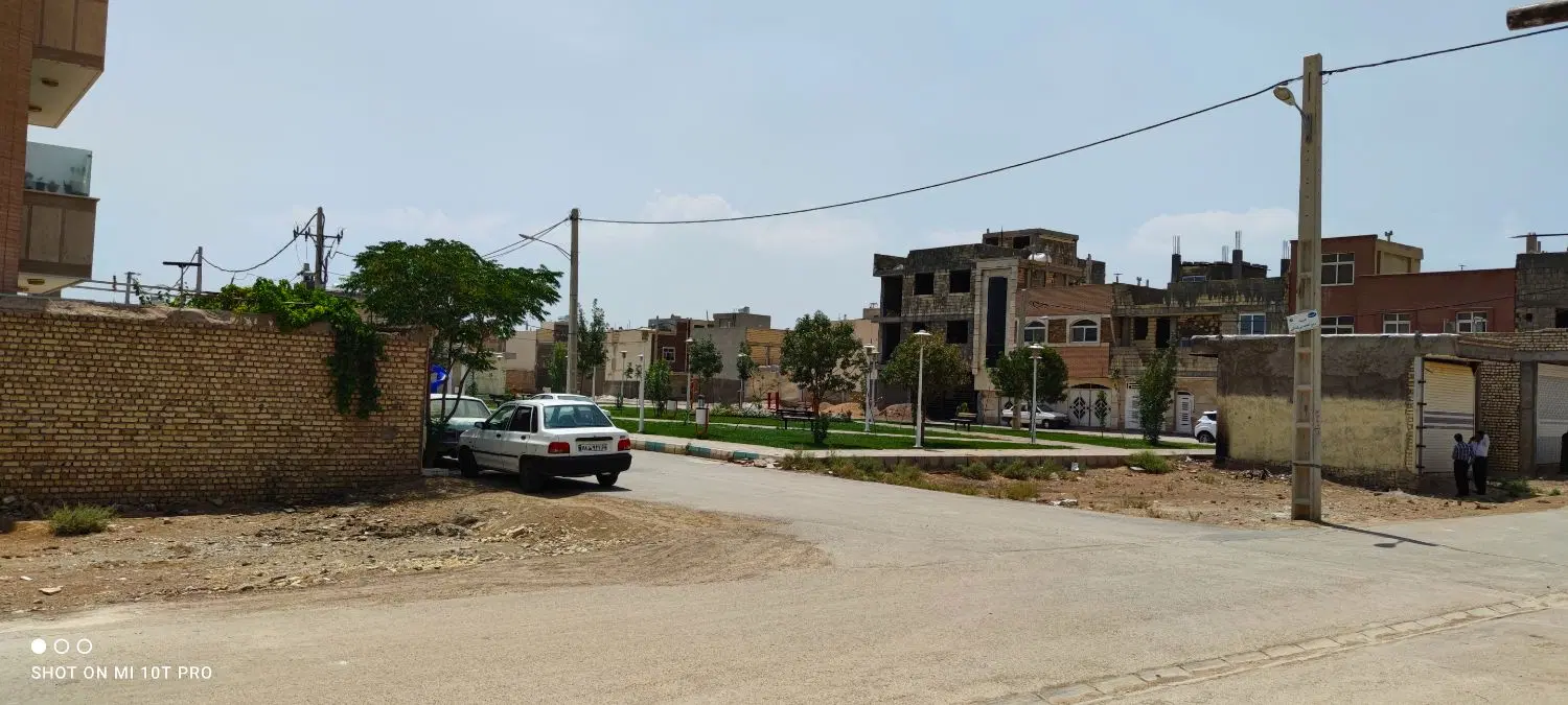 زمین مسکونی دو نبش پارک شهرک گلها
