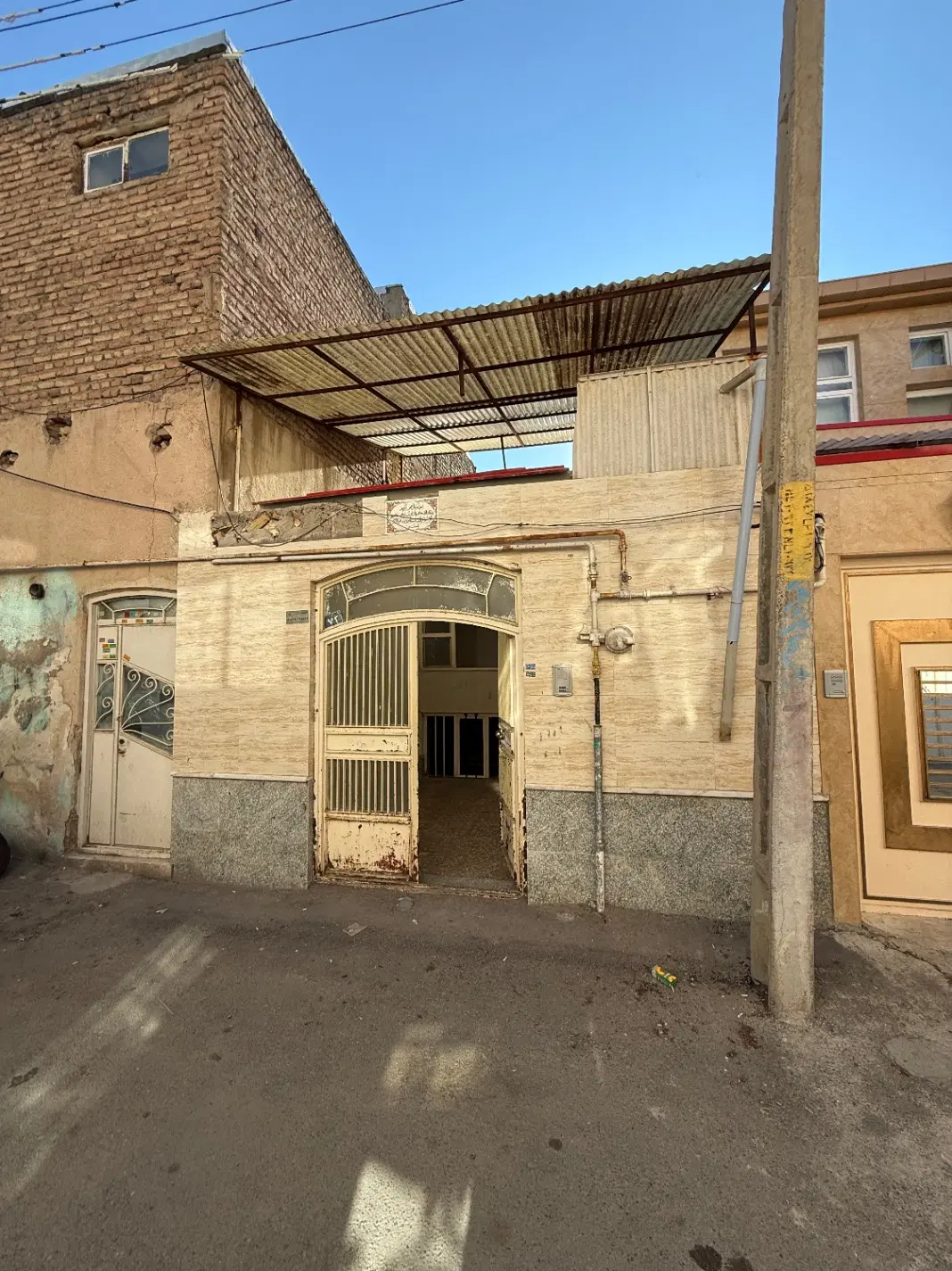 اجاره حیاط در بهار