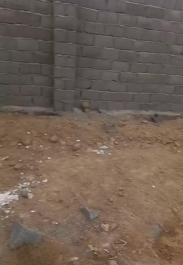 ۶۰۰ متر زمین وهن آباد