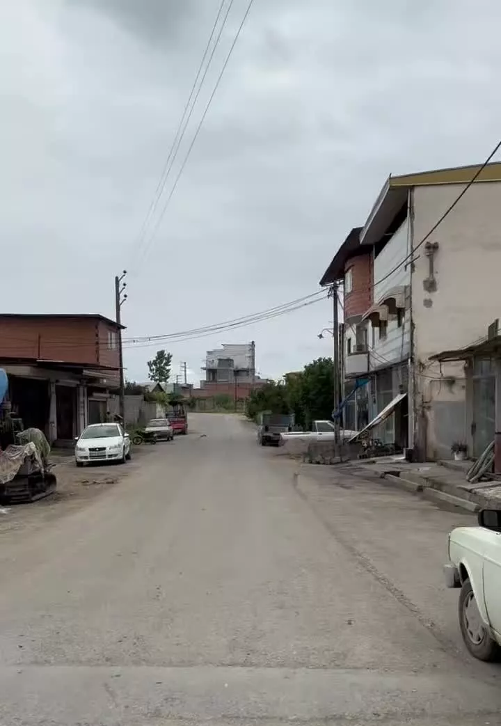 ۲۰۰ متر ملک کامل اسکلت تجاری مسکونی