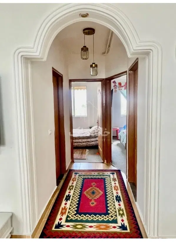 واحد خوش نقشه ۸۳ متری غرق نور