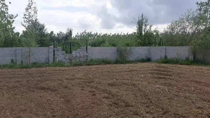 یک قطعه زمین ۵۰۰ متری مسکونی سند دار