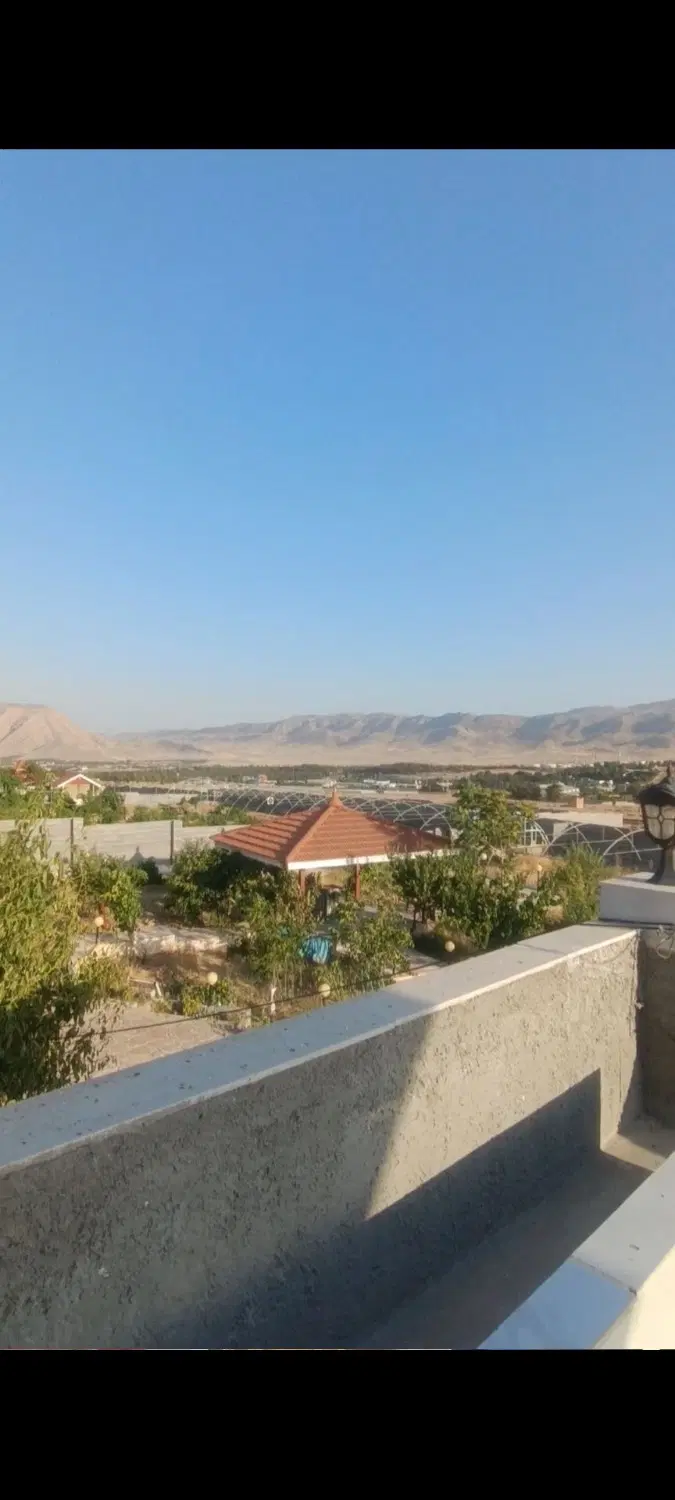 باغ دو هزار متری . باغ وحش شیراز