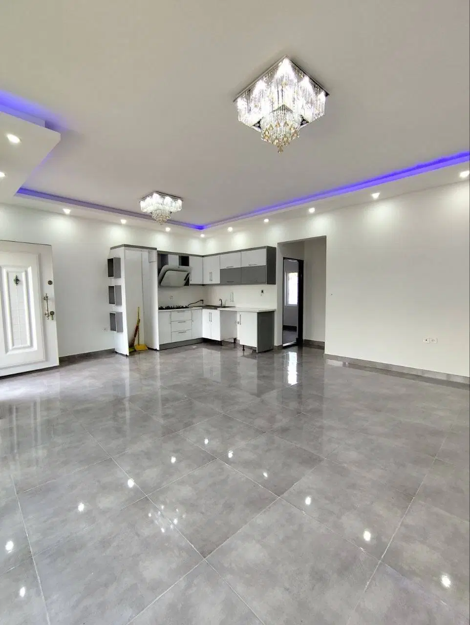 خرید ویلا نور مدرن فلت سنددار _D75