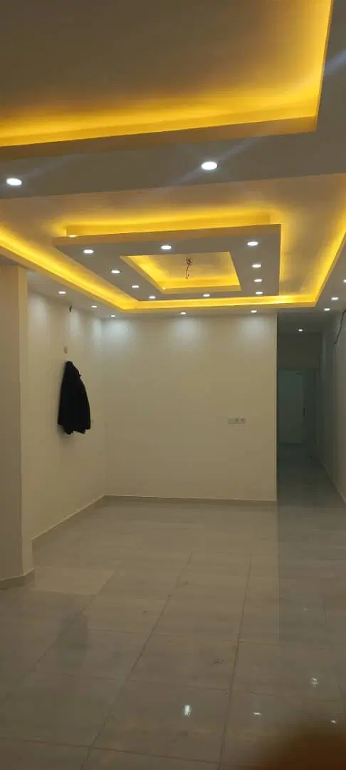 رهن طبقه بالا سر خیابان اصلی دادگستری