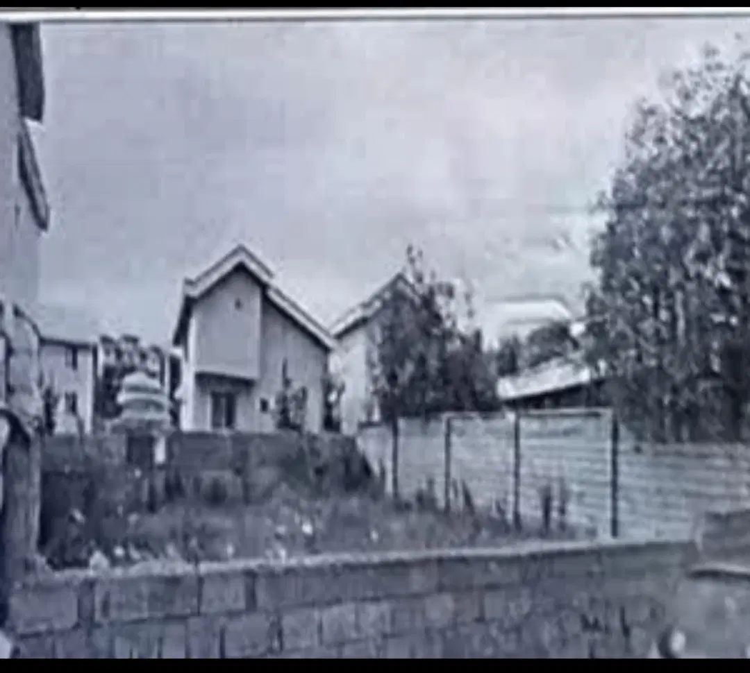زمین ۳۰۰متر کلاردشت سند دار