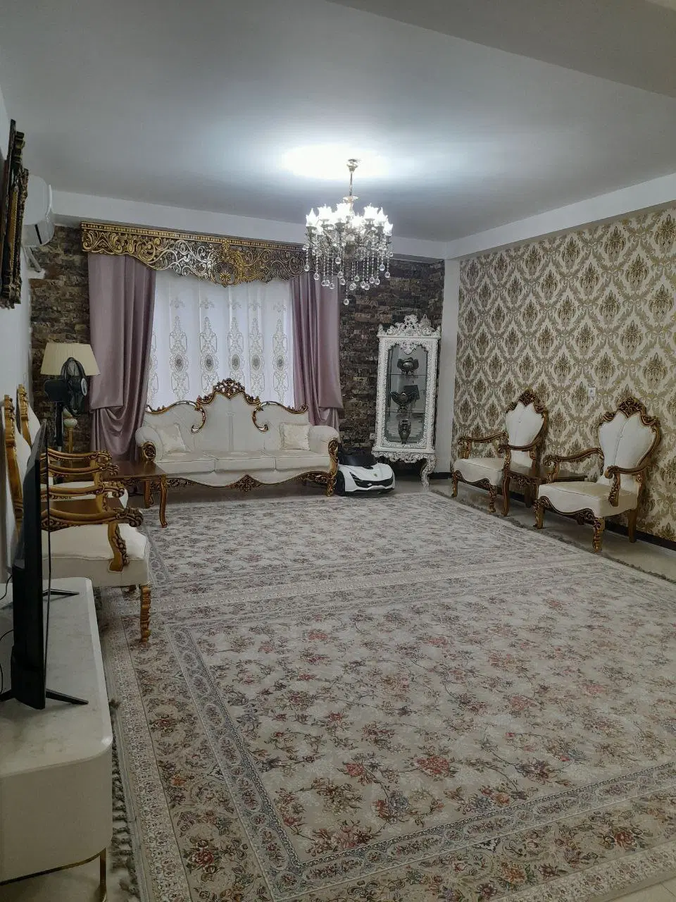 آپارتمان ۱۰۵ متری نزدیک جاده اصلی