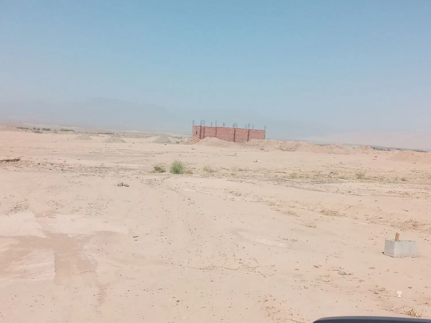 زمین نارجو روبه روپمپ بنزین آخر ساخت سازها