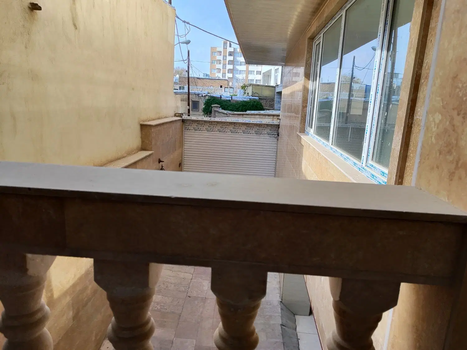 آپارتمان بلوار آزادی خشک
