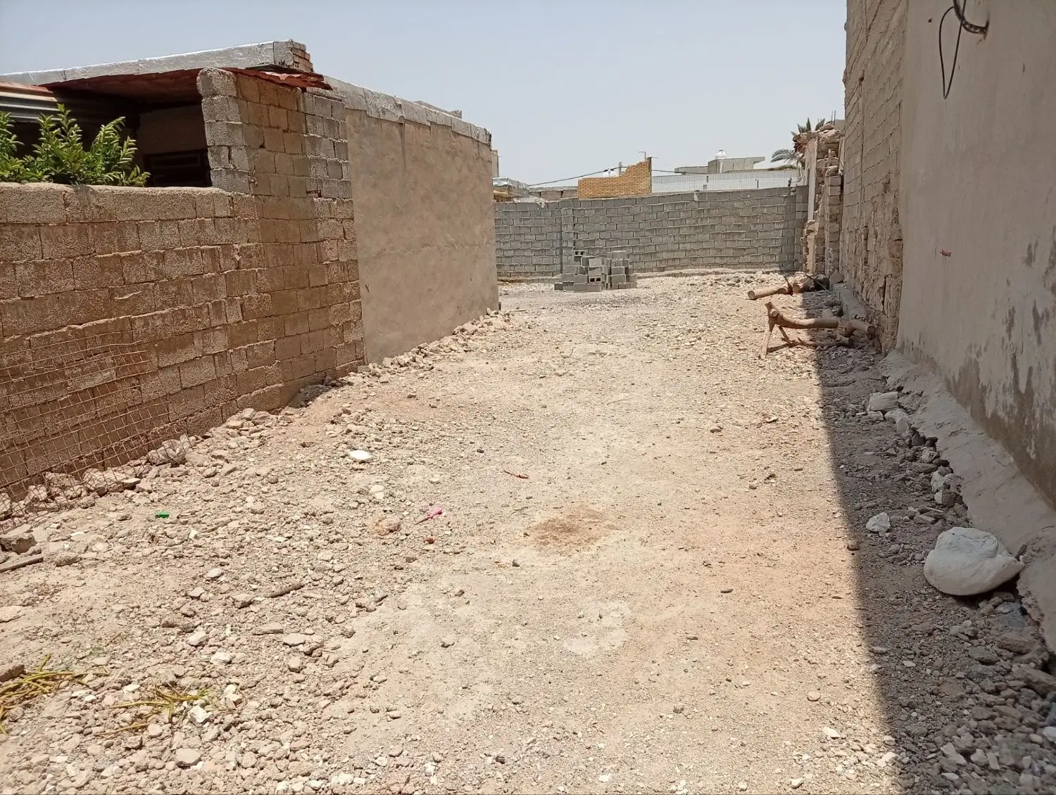 فروش زمین ۲۰۰ متری سنددار با مجوز ساخت