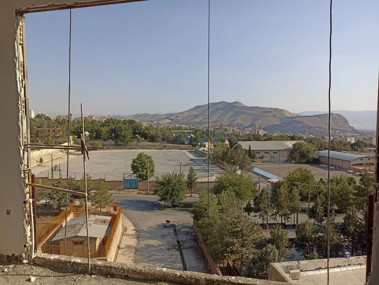 آپارتمان ۱۰۰متری