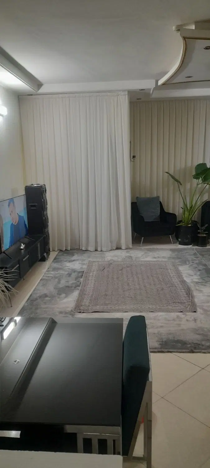 ۱۰۳متری