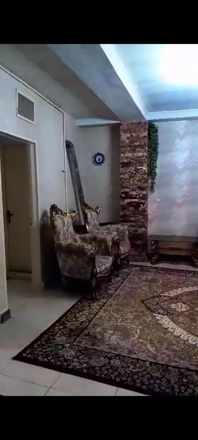 فروش آپارتمان یک خوابه ۶۵ متر حصارک بالا