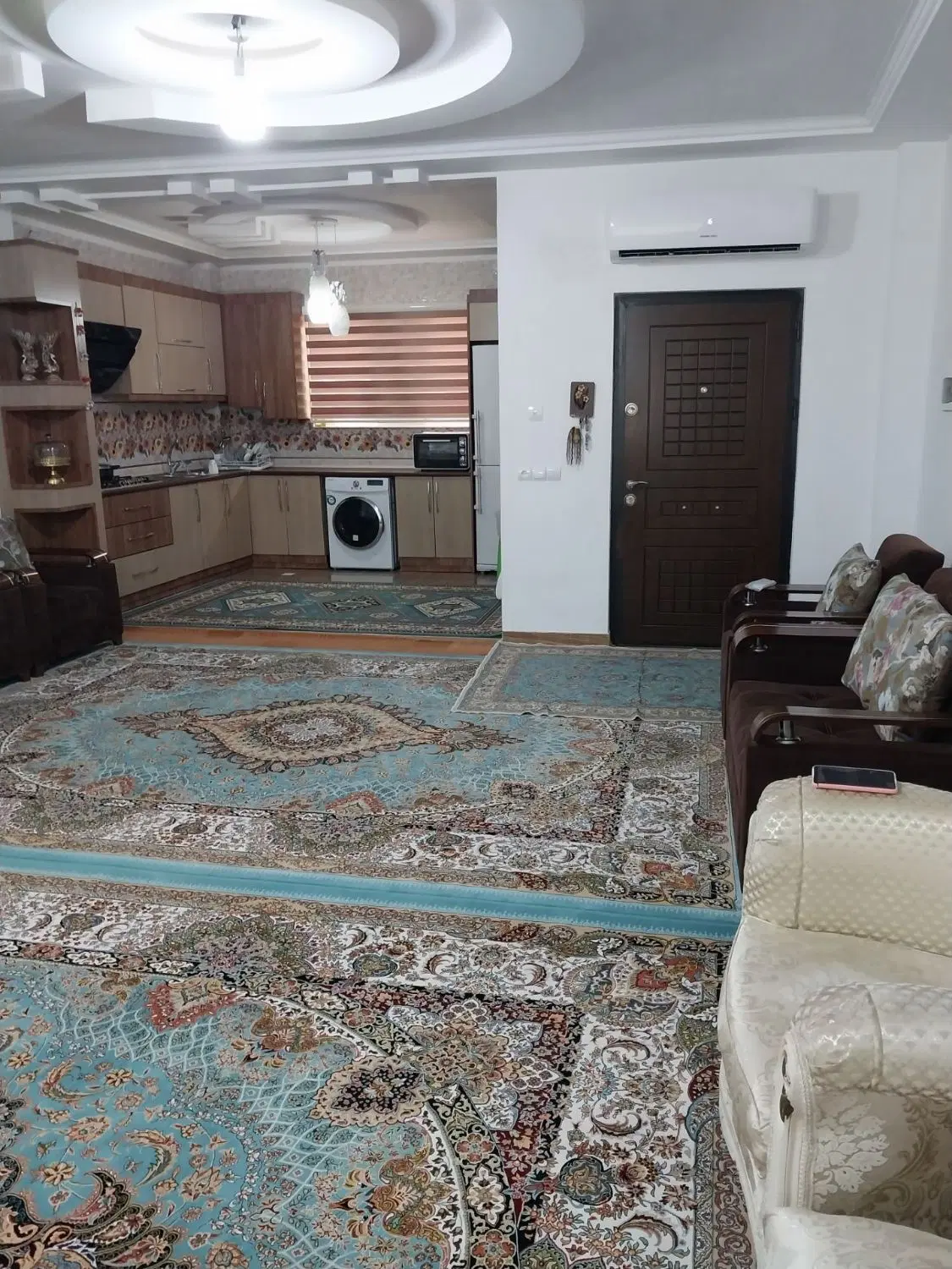 فوق العاده  و ویژه