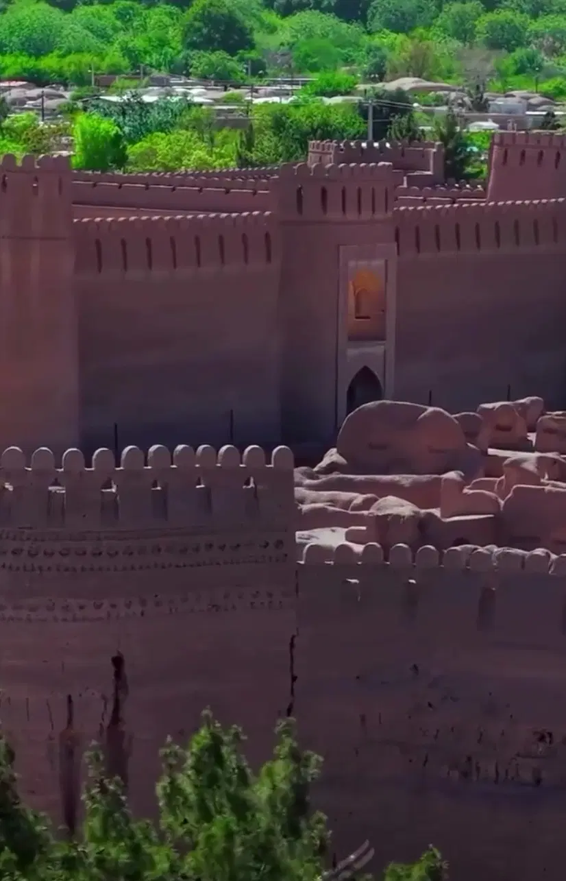 خانه باغ قدیمی مبله